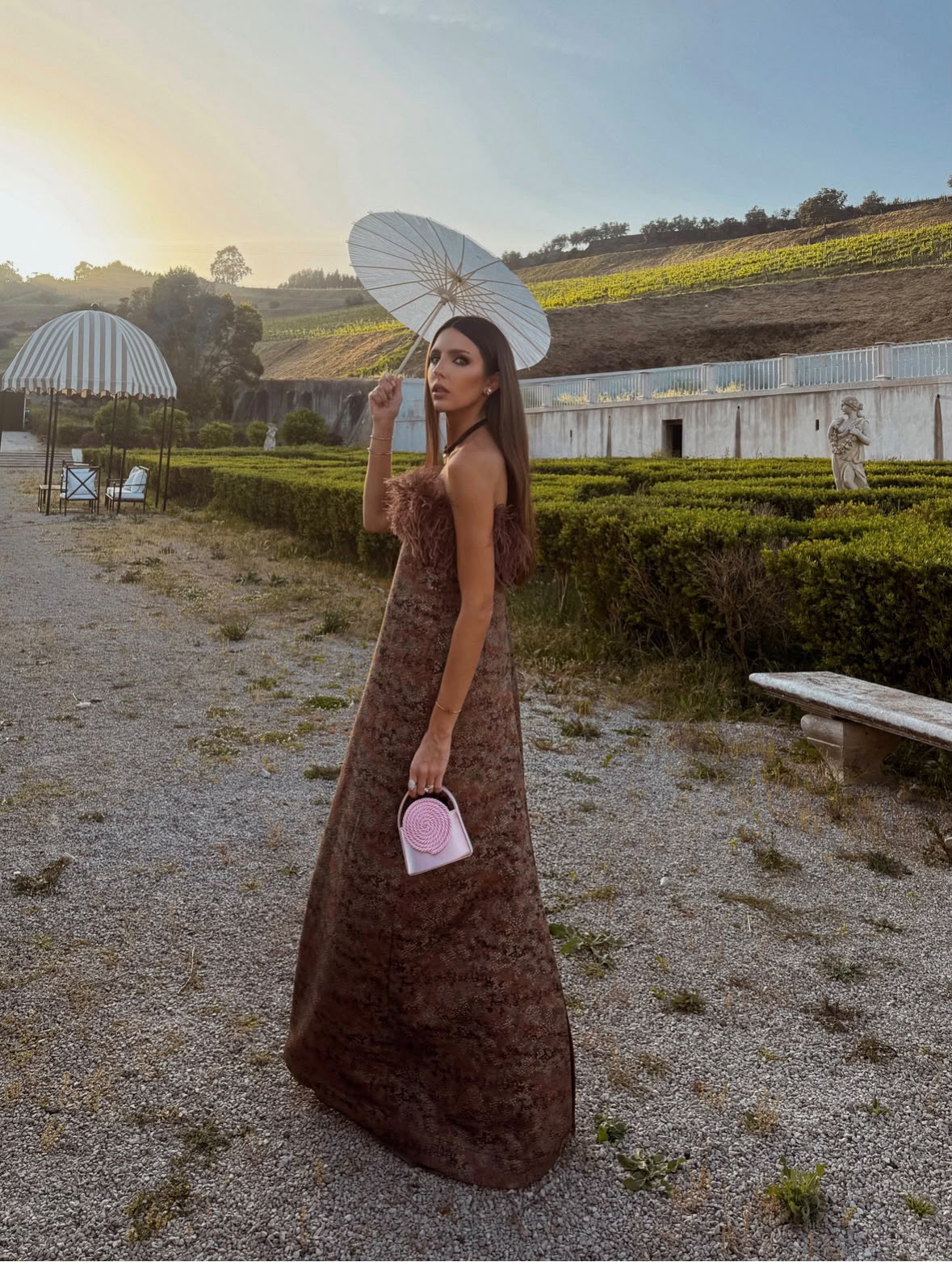Vestido Longo Reto Jacquard Plumas